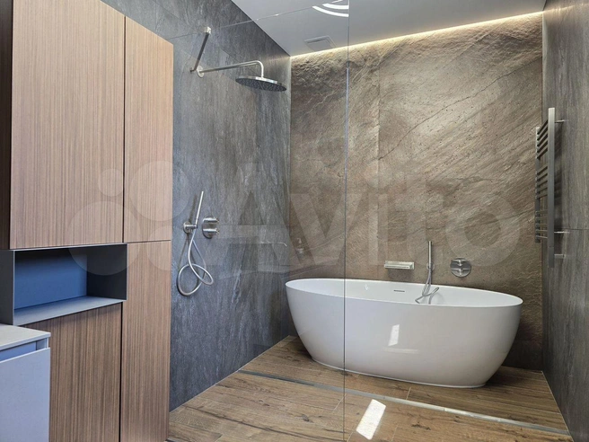 В доме установлена элитная сантехника | Источник: avito