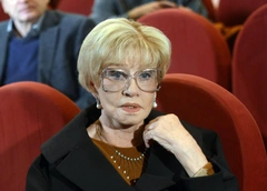 Алентова: «Ширвиндт на прощании Державина сказал: «До встречи, Миша». И я говорю: «До встречи, Саша»