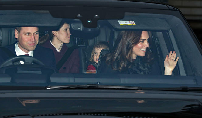 Меган Маркл и принц Гарри прибыли на рождественский обед к Елизавете II