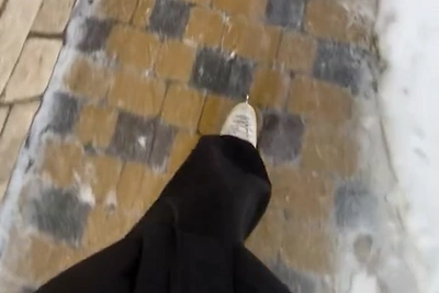 Волгоградцы встали на коньки из-за гололеда