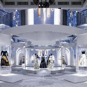 Dior проведут показ в Бруклинском музее