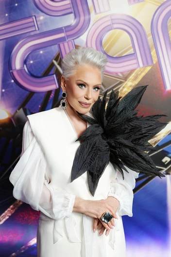 Ирина Понаровская уважительно относится к коллегам 