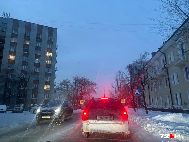 Пробки начались задолго до часа пик | Источник: Читатель 72.RU