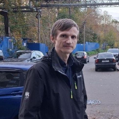 <p>Алексей Долгов</p>