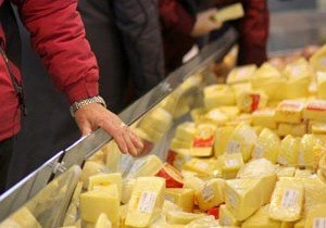 Компании обвинили ретейлеров в «сырных штрафах» | ya62.ru