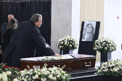 Bondarchuk, Ernst, and Dolina Attend Farewell for Director Alexander Oleynikov in Moscow