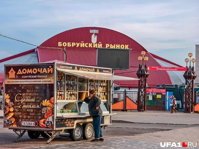 Местный рынок прямо уносит в середину 2000-х | Источник: Булат Салихов / UFA1.RU