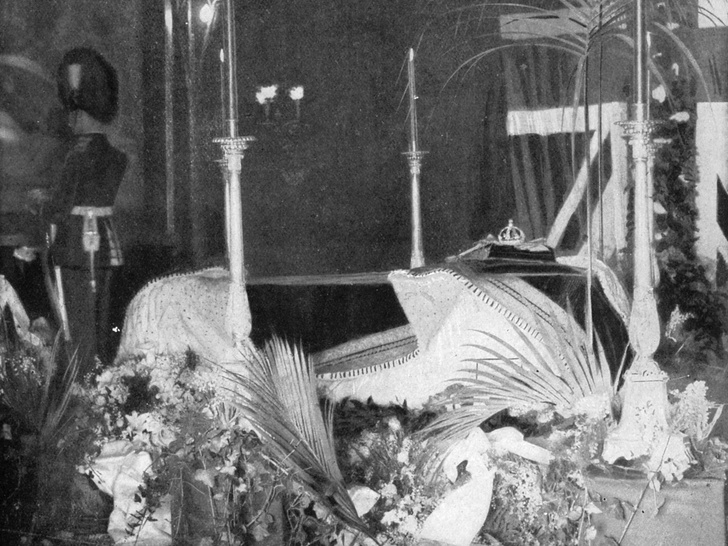 От королевы Виктории до принцессы Маргарет: какими были похороны Виндзоров за последние сто лет