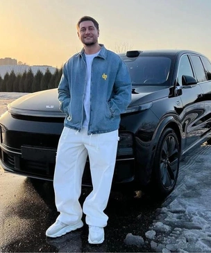 Давид Манукян купил китайский автомобиль за 9 миллионов