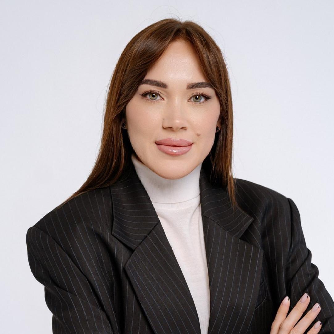 <p>Юлия Липинская</p>
