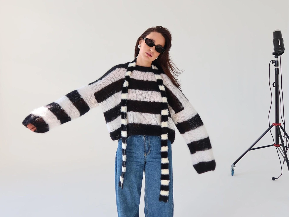 Мария купила шерсть и попросила бабушку связать для нее свитер&nbsp;— заказ стал началом большого теплого проекта | Источник: Мария Конуперова 