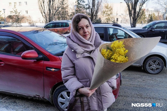 Именно мимозу несла в своих руках Маргарита, когда впервые встретилась с Мастером | Источник: Евгений Софийчук / NGS55.RU