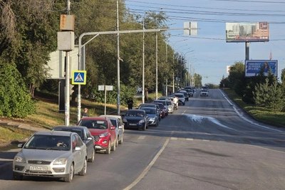 На трассе у Волгограда бензин подорожал до 139 рублей