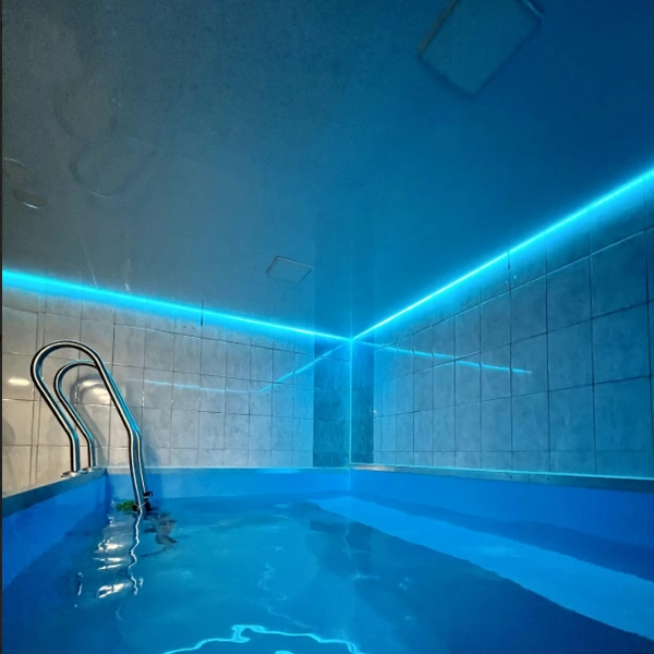 Есть бассейн | Источник: «Reserve sauna» / 2ГИС