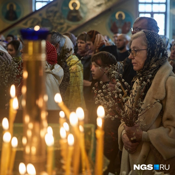 Сегодня в церквях многолюдно | Источник: Александр Ощепков / NGS.RU