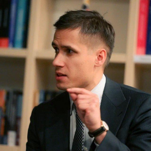 <p>Дмитрий Данилов</p>