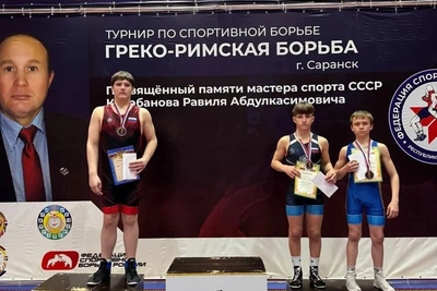 Юные борцы из Кузнецка завоевали медали на всероссийских соревнованиях