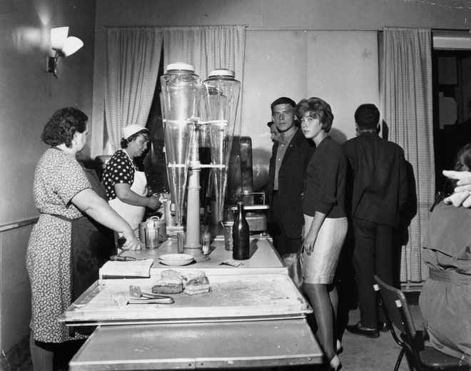 Советское кафе в Ленинграде Советское кафе в Ленинграде