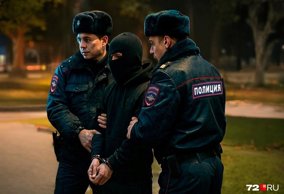 Мужчины попались с наркотиками | Источник: Дмитрий Гладышев / Городские медиа
