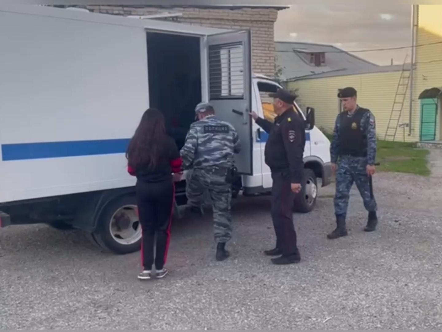 В Челябинской области взяли под арест мать, заказавшую убийство 12-летней дочери