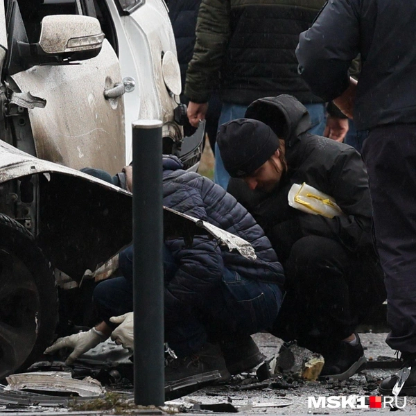 На месте ЧП работает оперативная служба | Источник: Артем Устюжанин / MSK1.RU