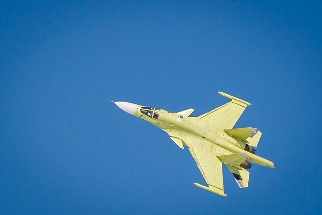 В Нижегородской области разбился истребитель-бомбардировщик Су-34 | Источник: Александр Ощепков / NGS.RU