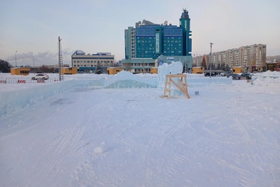 В Сургуте задерживают открытие главного ледового городка