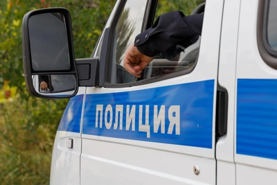 В Волгограде задержали курьера мошенников из Новосибирска