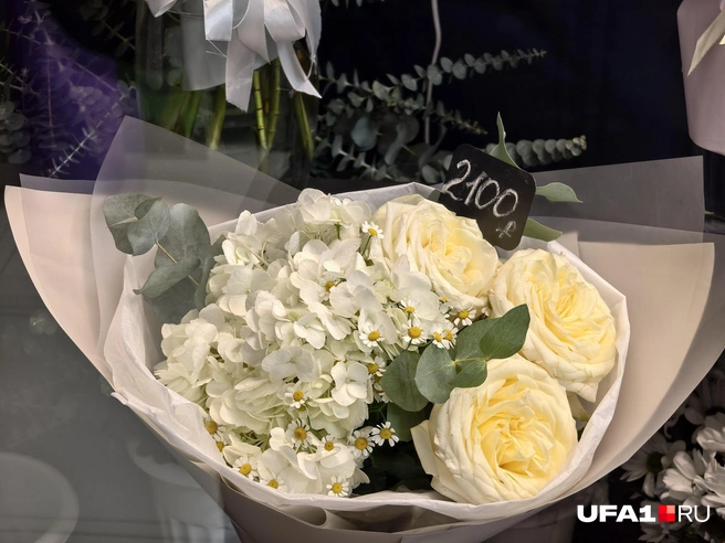 Готовые букеты на все случаи жизни | Источник: Булат Салихов / UFA1.RU