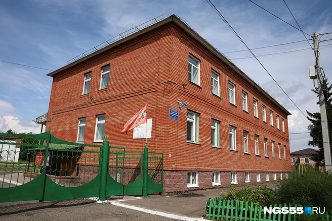 Тарская школа № 3 — одно из пяти учебных заведений для детей в городе | Источник: Евгений Софийчук / NGS55.RU