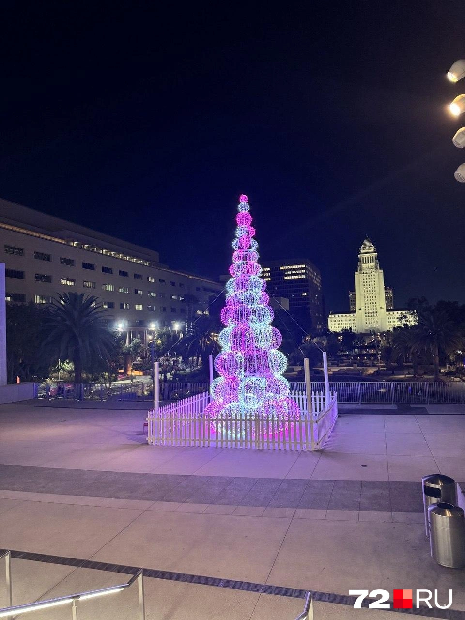 Вид на здание мэрии Лос-Анджелеса  | Источник: читатель 72.RU