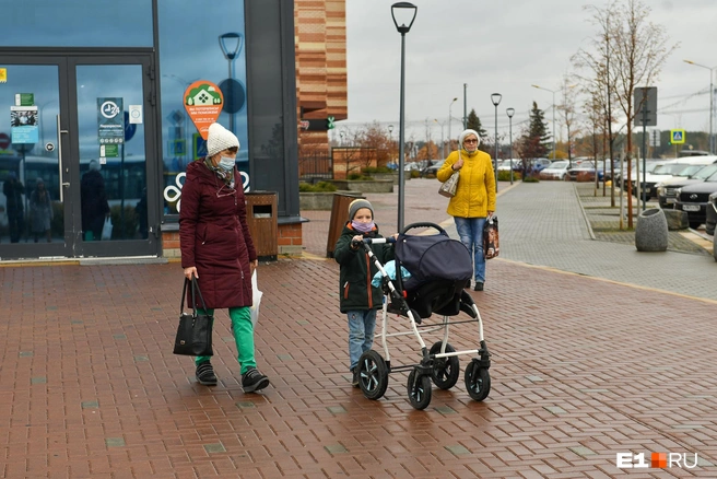 Выплаты должны помочь мамам в будущем, считают в Госдуме | Источник: Артем Устюжанин / E1.RU