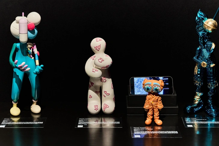 Фигурки Candy Lady, Pillman и John’s Curiosity. | Источник: Yoomoota
