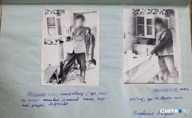 Ларин показывает, как напал на жену | Источник: Виктория Михайлюк