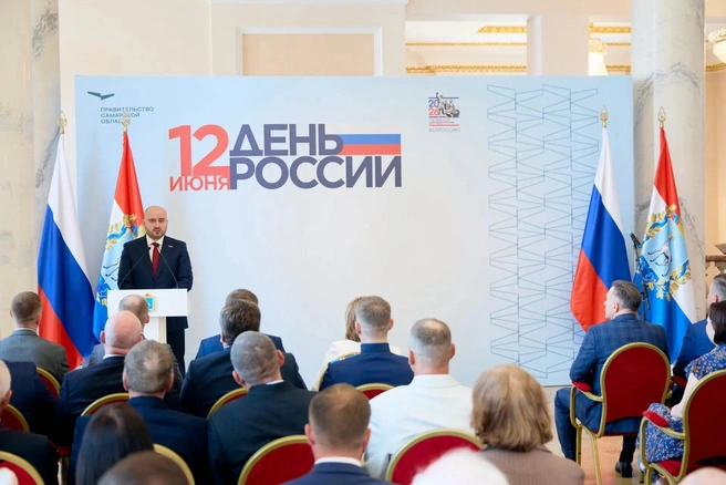 Впервые почетный знак «За служение людям» получил не отдельный человек, а коллектив филиала фонда «Защитники Отечества» | Источник: Иван Макеев
