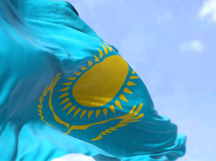 Каким особенным статусом обладает казахский язык среди языков мира?