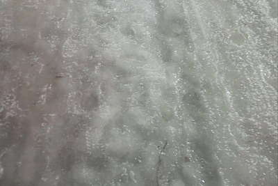 В Воронеже штрафуют магазины за неубранный снег и лед