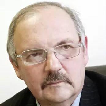 <p>Сергей Комков</p>
