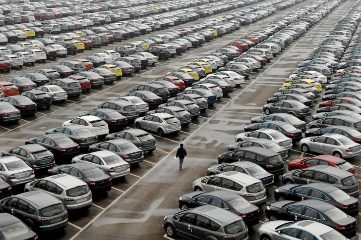 Автомобильный рынок в России выходит из комы