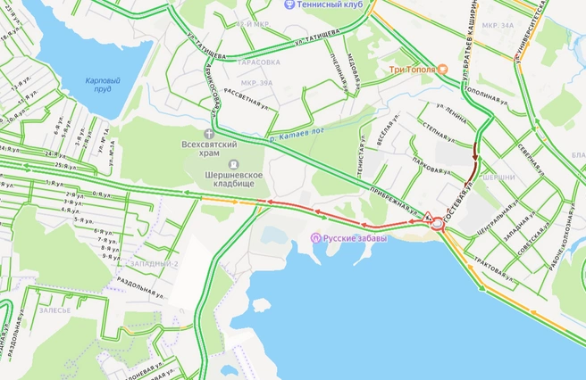 Движение затруднено вплоть до поворота к новым микрорайонам  | Источник: Yandex.ru / maps