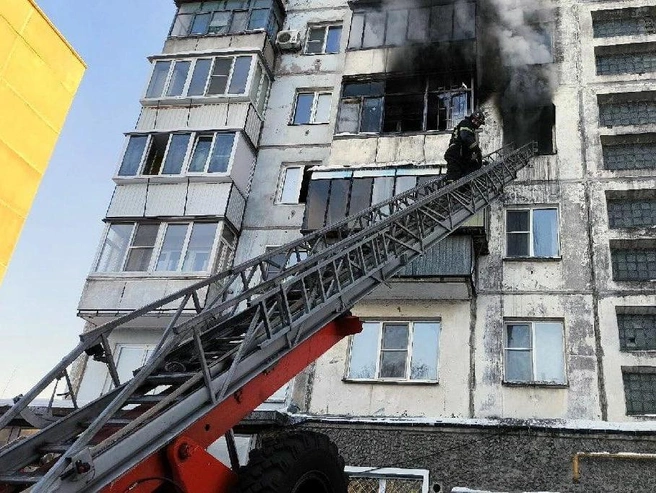 Прибывшие пожарные оперативно ликвидировали возгорание. | Источник: ГУ МЧС по Челябинской области