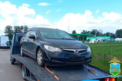 Похищенную 13 лет назад Honda Civic вернули жителю Пскова