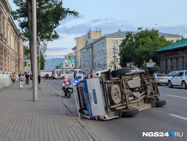 ДТП в центре | Источник: Мария Ленц / NGS24.RU