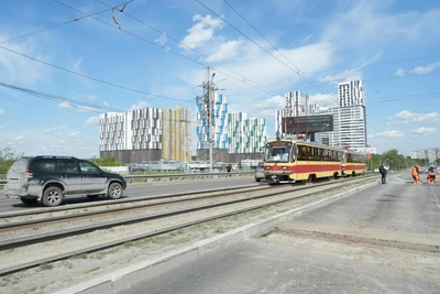 Малышевский мост откроют в июне, подрядчик о сроках и рабочих