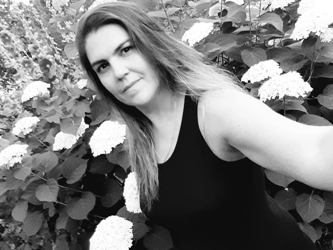 Спустя почти два года после трагедии в «Крокус Сити Холле» скончалась 42-летняя Наталья Скисова | Источник: Наталья Скисова / Vk.com