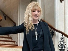 «Не имеет права называться народной артисткой России»: Запашный просил президента лишить Пугачеву звания