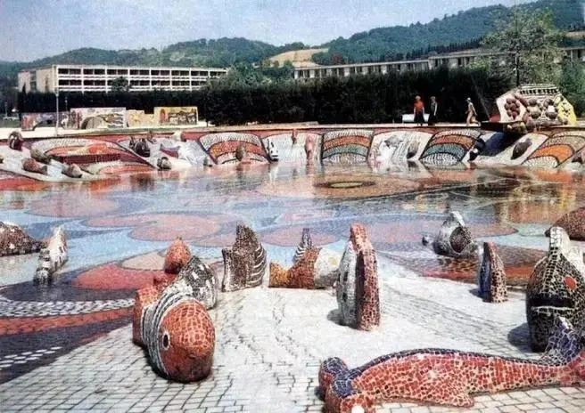 Пока власти обещают, рыбки и кораллы разрушаются | Источник: sochi.ru