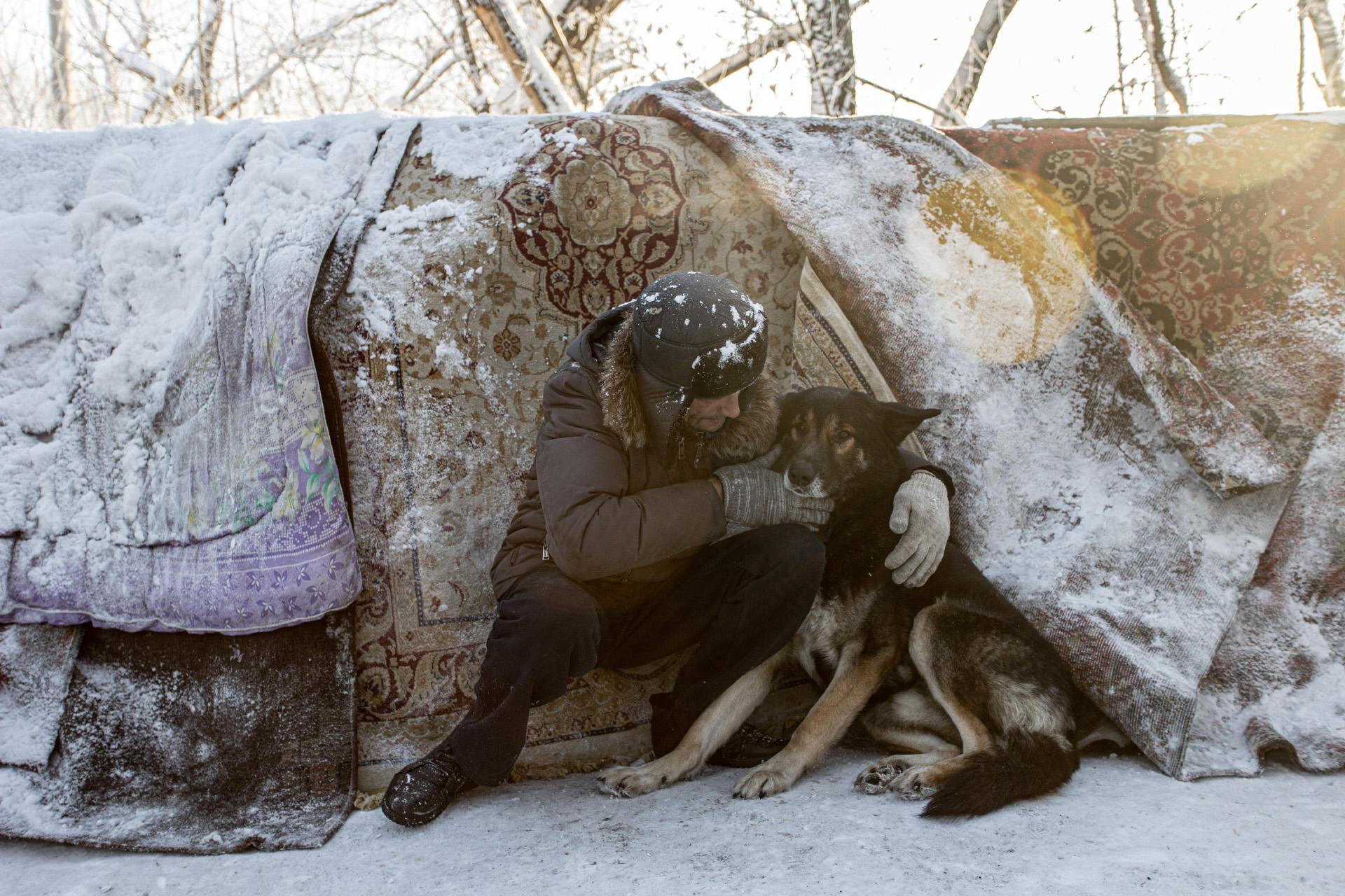 Как бездомные выживают в -30 °С в Челябинске, фоторепортаж 14 января 2021 г  - 14 января 2021 - 74.ру