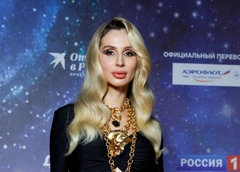 Назвалась артистом №1, лила слезы на камеру. Почему Светлане Лободе не верят ни в России, ни на Украине