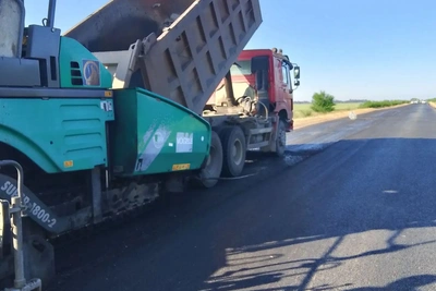 В Брединском округе развернуты масштабные дорожные работы